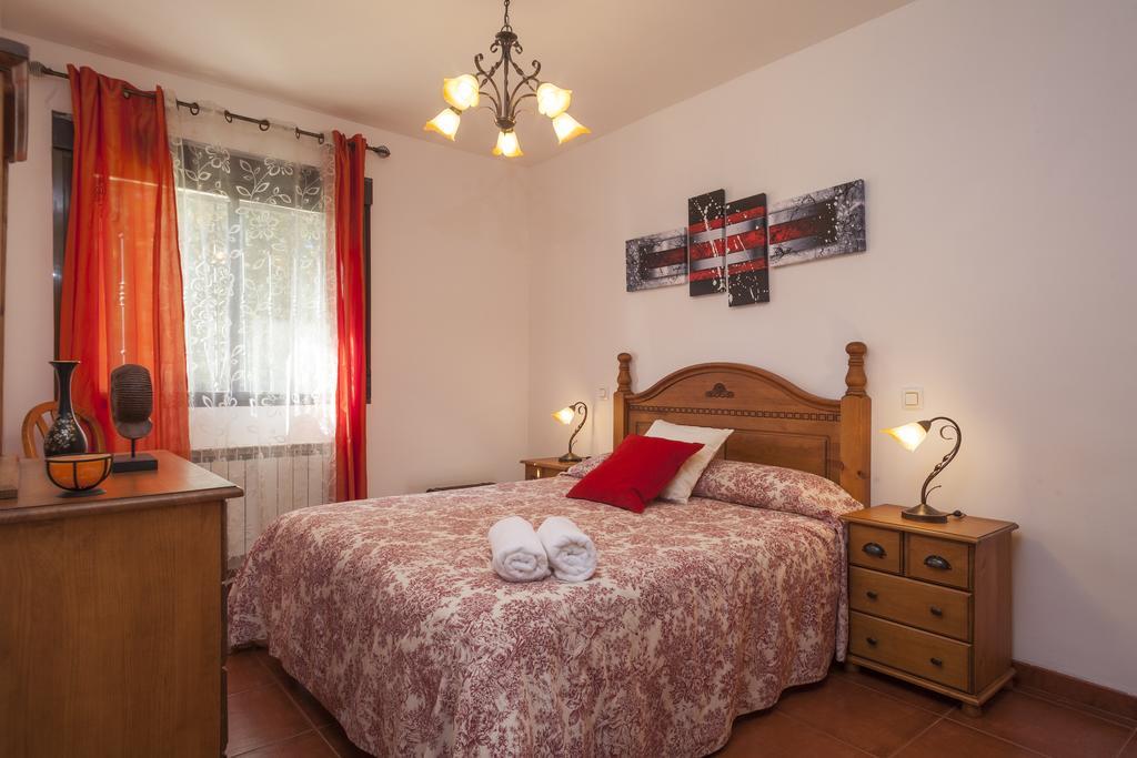 La Buenaventura Del Tietar Guest House Casavieja Ruang foto
